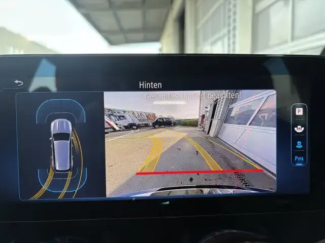 Mercedes-Benz GLB 200