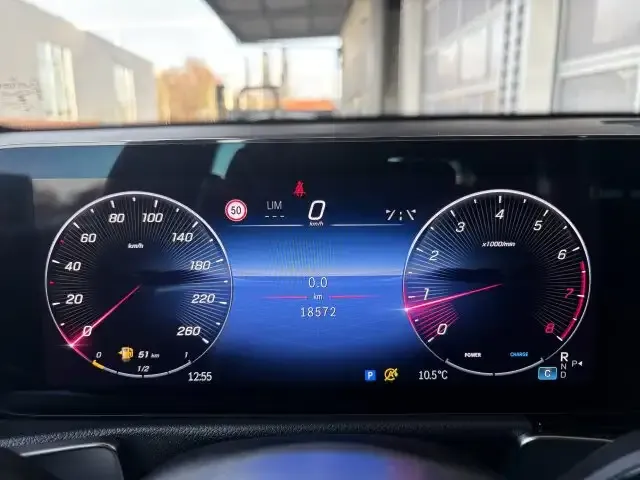 Mercedes-Benz GLB 200