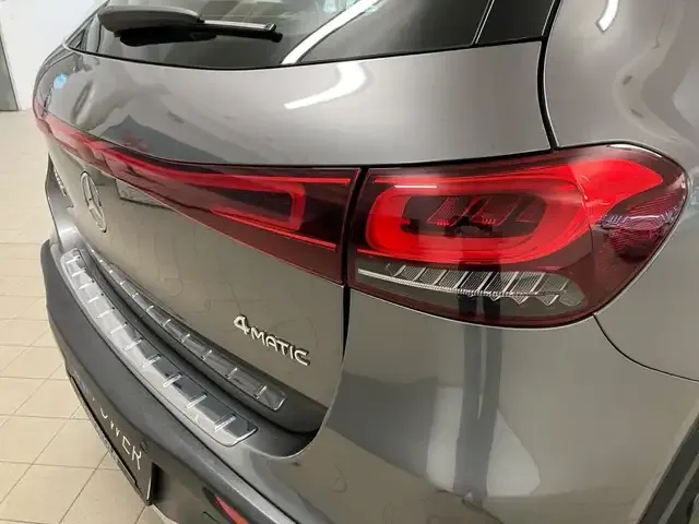 Mercedes-Benz EQA 300