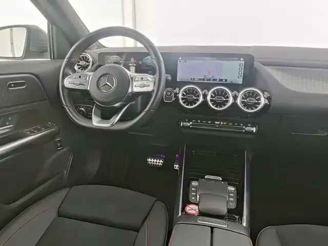 Mercedes-Benz EQA 300