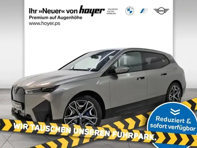 BMW iX