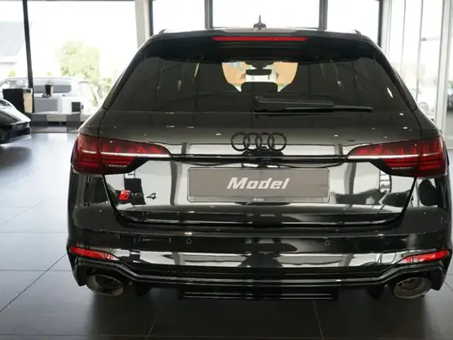 Audi RS4