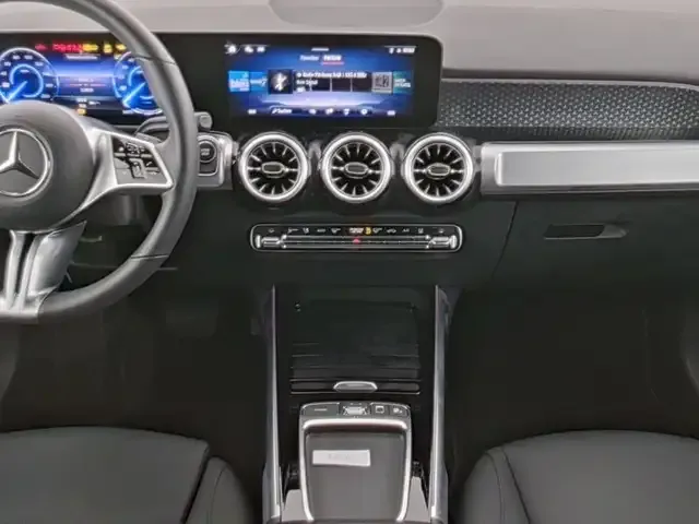 Mercedes-Benz EQB 300