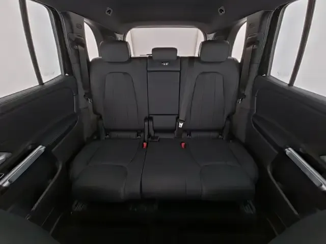 Mercedes-Benz EQB 300