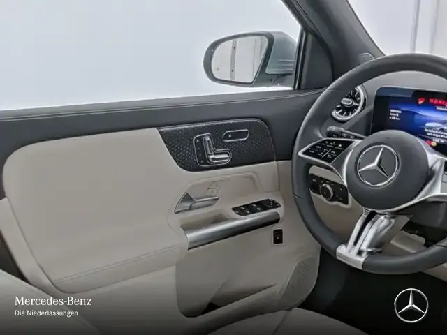 Mercedes-Benz EQA 300