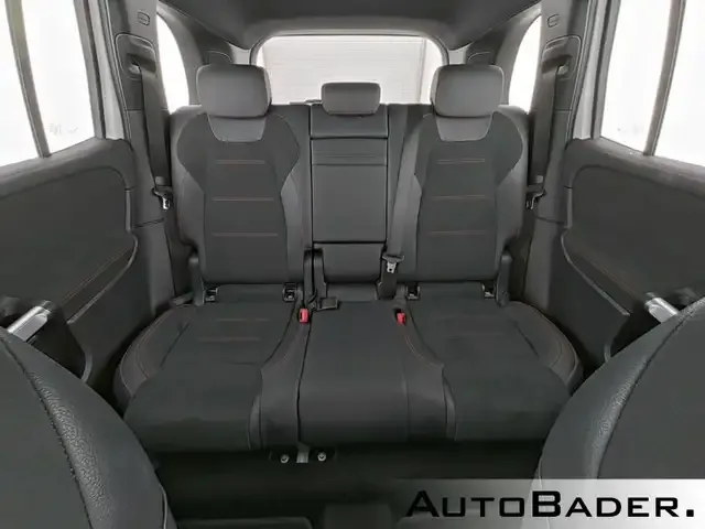 Mercedes-Benz EQB 250