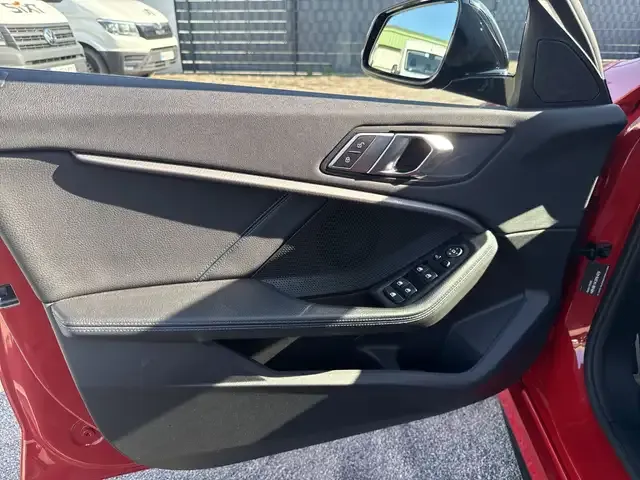 BMW 128