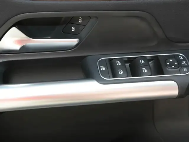 Mercedes-Benz EQA 250