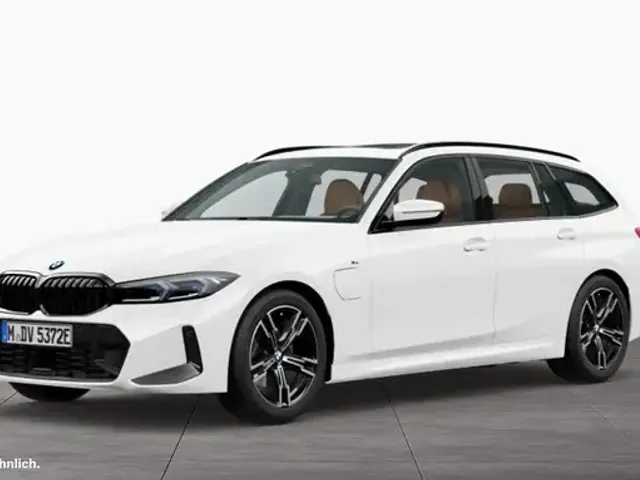 BMW 330