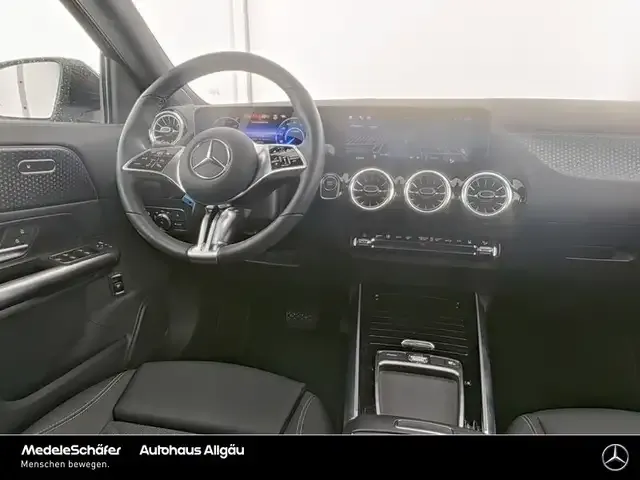 Mercedes-Benz EQA 300