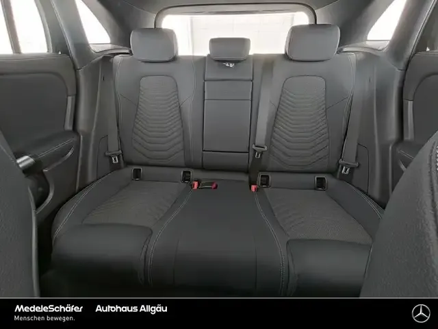 Mercedes-Benz EQA 300