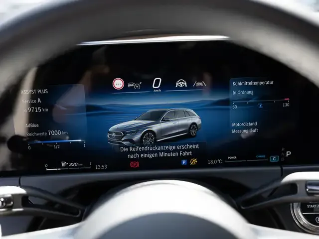 Mercedes-Benz E 220