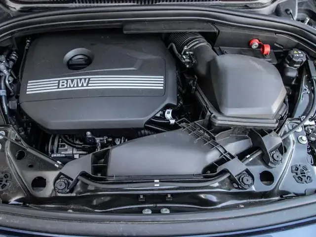BMW 216