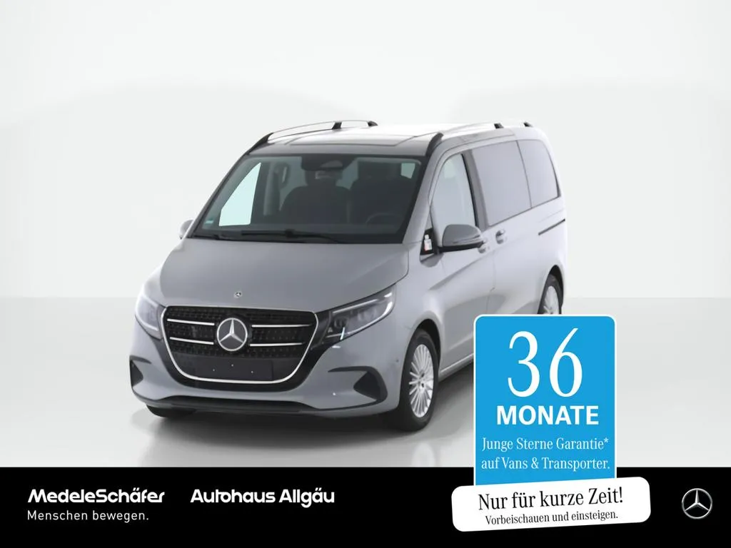 Mercedes-Benz V 220