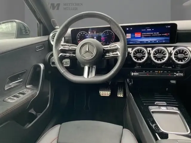Mercedes-Benz A 220