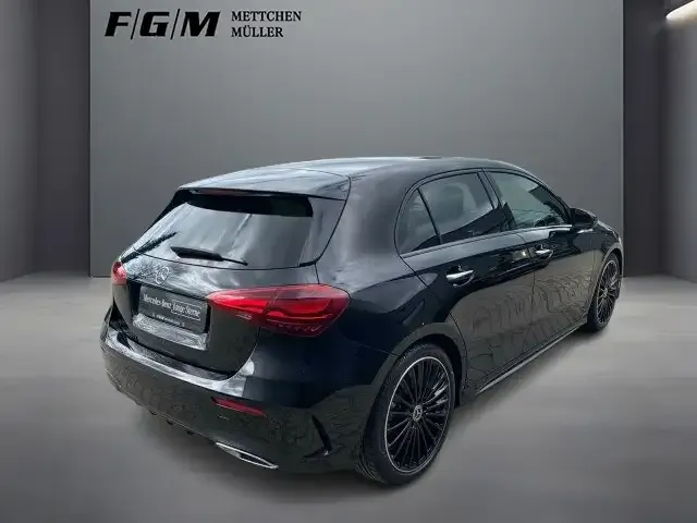Mercedes-Benz A 220