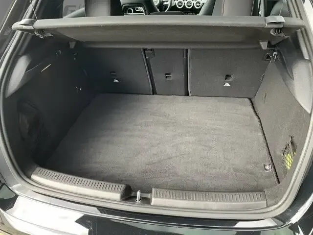 Mercedes-Benz A 220