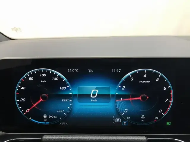 Mercedes-Benz B 180