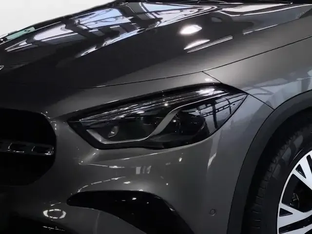 Mercedes-Benz GLA 180