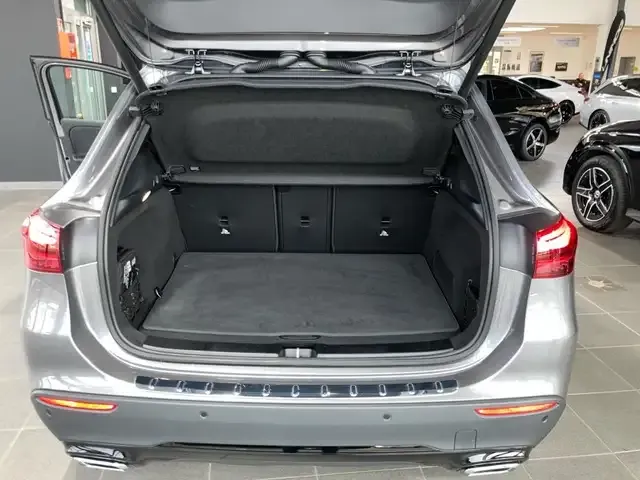 Mercedes-Benz GLA 180