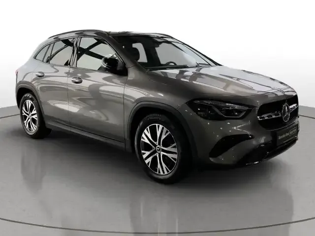 Mercedes-Benz GLA 180