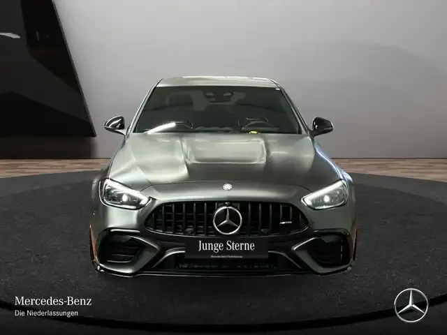 Mercedes-Benz C 63 AMG