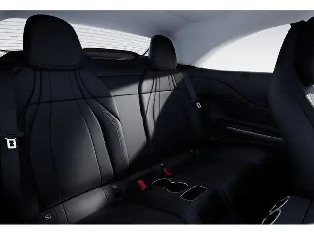 Mercedes-Benz CLE 200