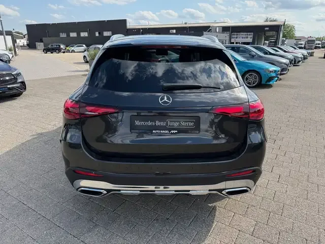 Mercedes-Benz GLC 220