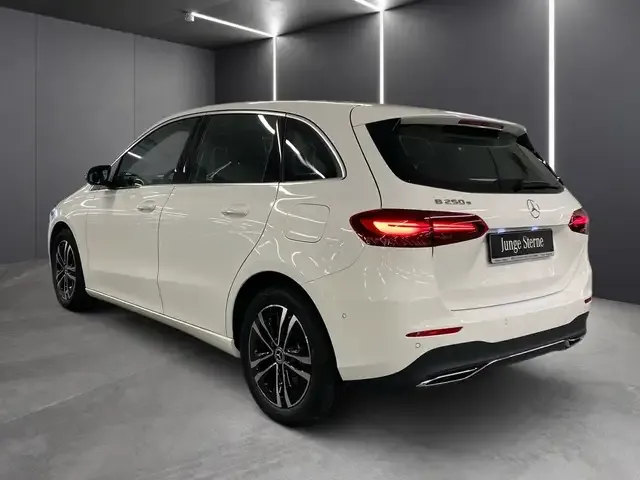 Mercedes-Benz B 250