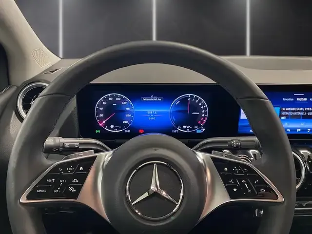 Mercedes-Benz B 250