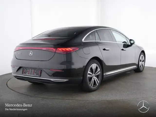 Mercedes-Benz EQE 300