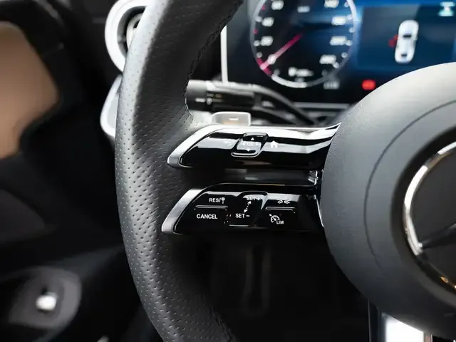 Mercedes-Benz CLE 200