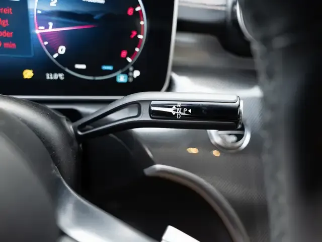 Mercedes-Benz CLE 200