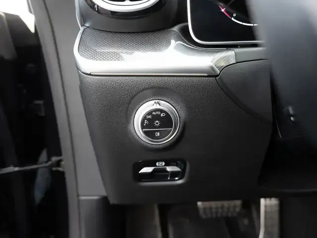 Mercedes-Benz CLE 200