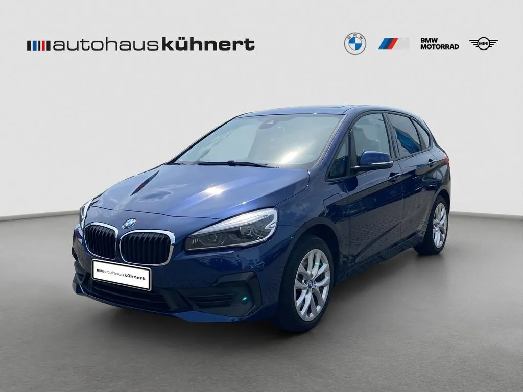 BMW 225