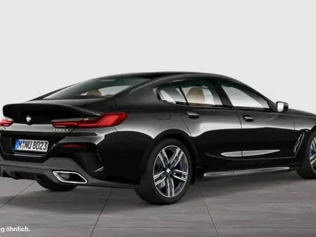 BMW 840