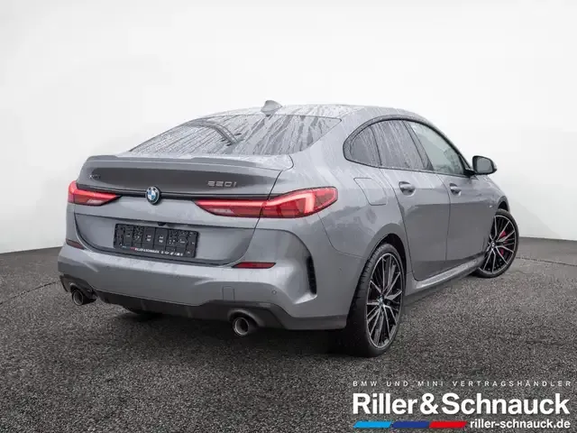 BMW 220