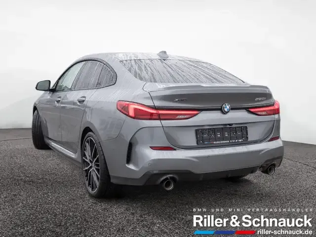 BMW 220