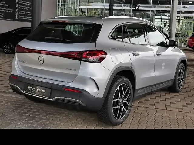 Mercedes-Benz EQA 300