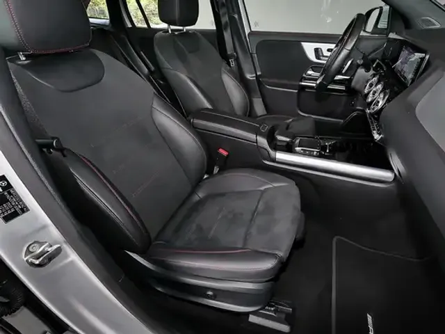 Mercedes-Benz EQA 300