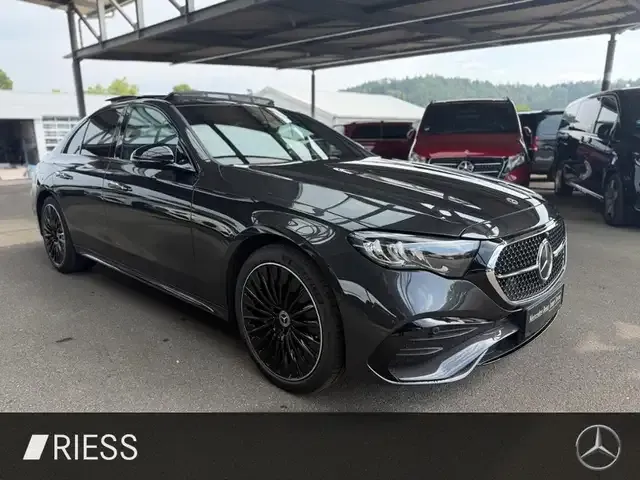 Mercedes-Benz E 300