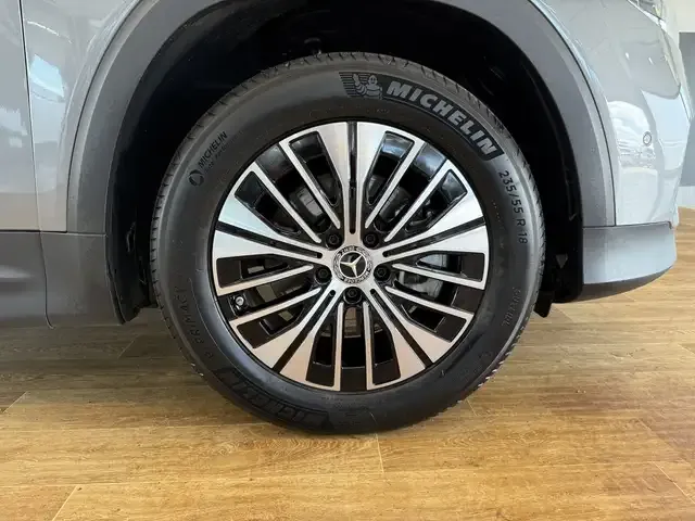 Mercedes-Benz EQB 300