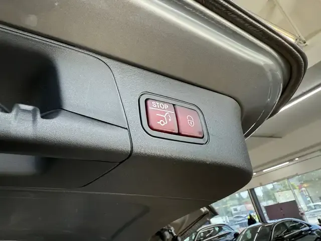 Mercedes-Benz EQB 300