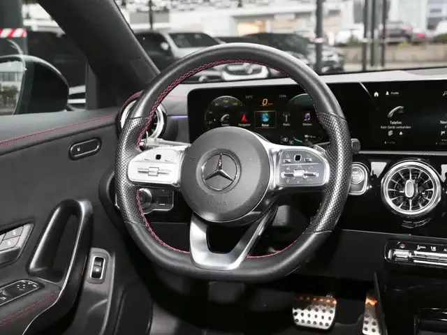 Mercedes-Benz CLA 250
