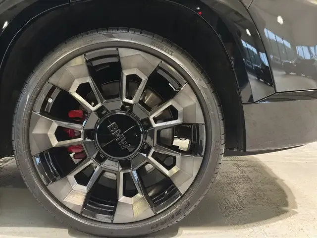 BMW XM