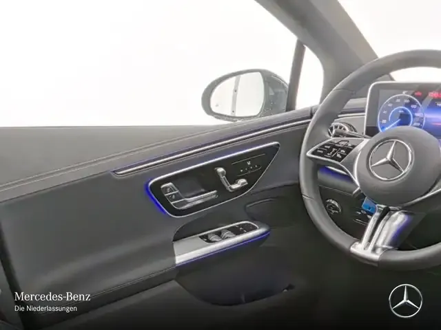 Mercedes-Benz EQE 300