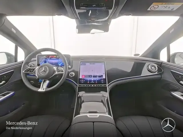 Mercedes-Benz EQE 300