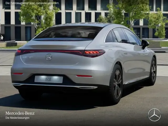 Mercedes-Benz EQE 300