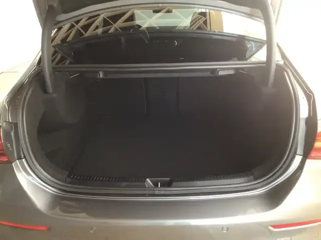 Mercedes-Benz A 220