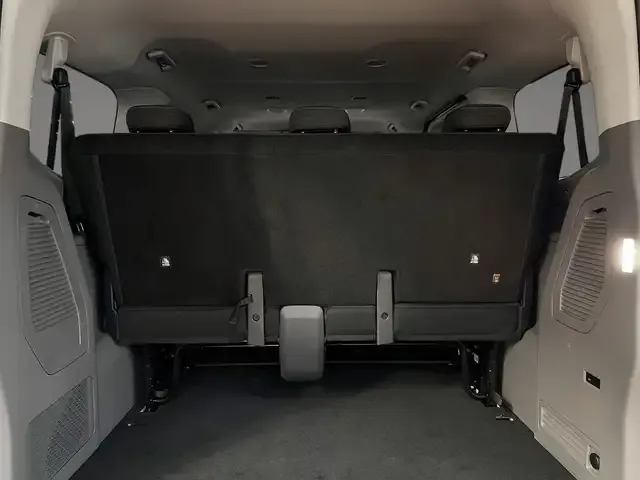 Volkswagen T7 Caravelle